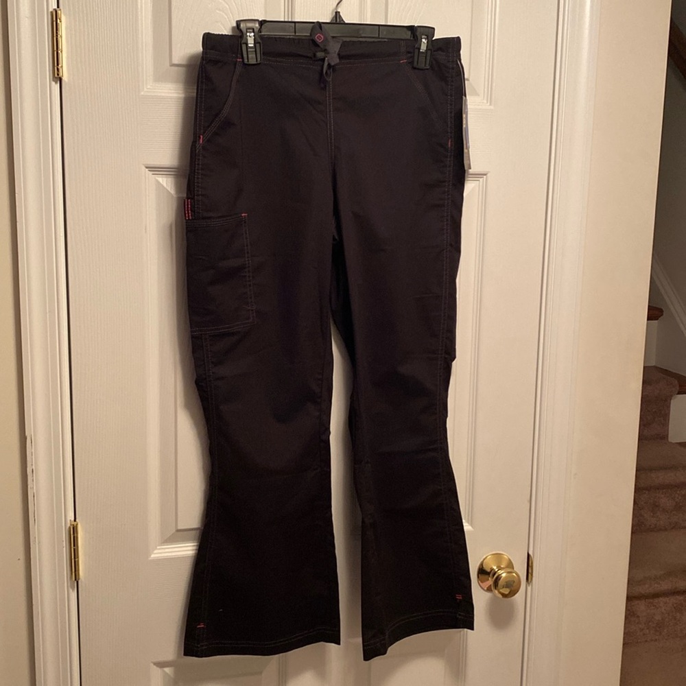 Brand New Scrub Set… - Picture 7 of 12